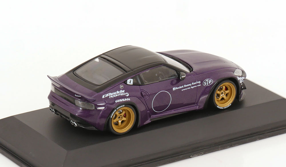 Nissan Fairlady Z 2022 "Pandem" Violet Metallic / Zwart 1-43 Solido