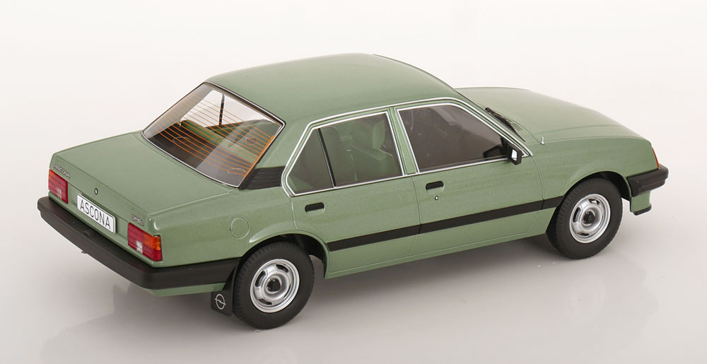 Opel Ascona C 1981 Vert Métallisé - Miniature MCG Model Car Group échelle 1/18 - Collection