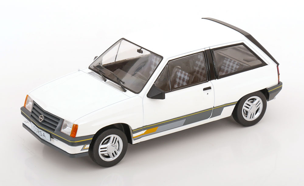 Opel Corsa A "Sprint" Wit 1-18 MCG Models