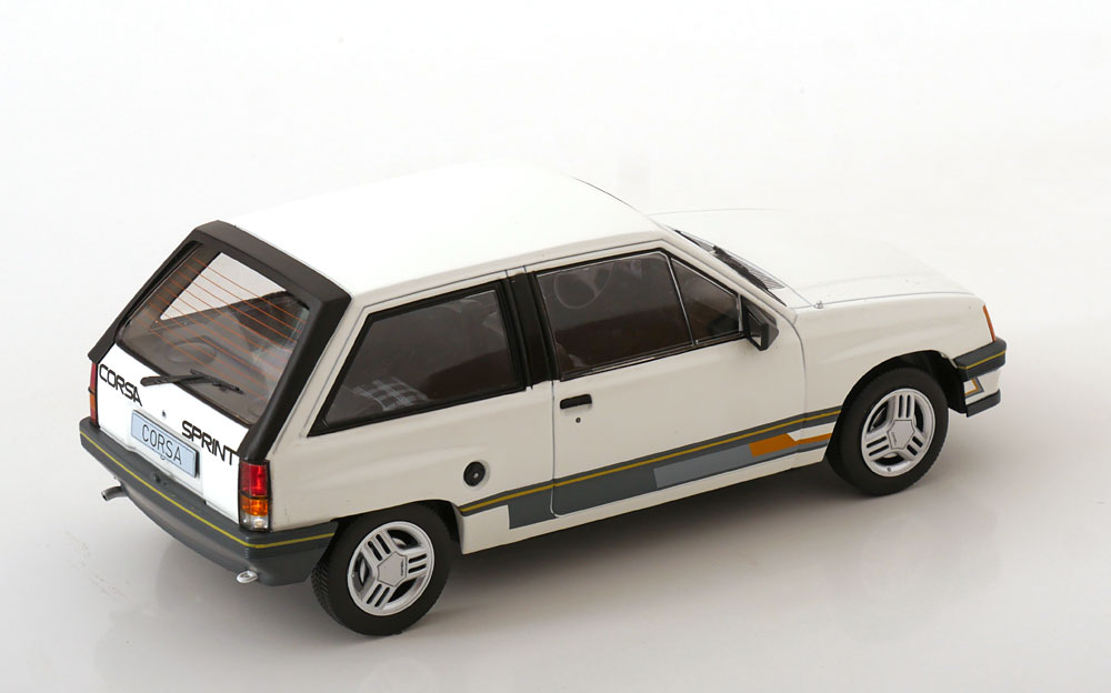 Opel Corsa A "Sprint" Wit 1-18 MCG Models