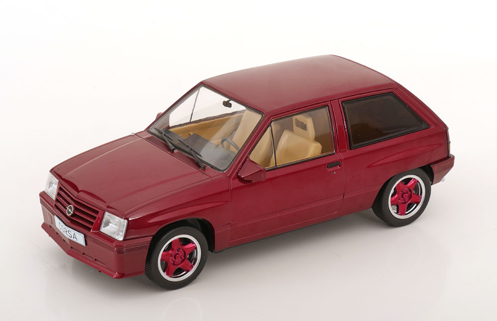 Opel Corsa A "Custom" Rood Metallic 1-18 MCG Models