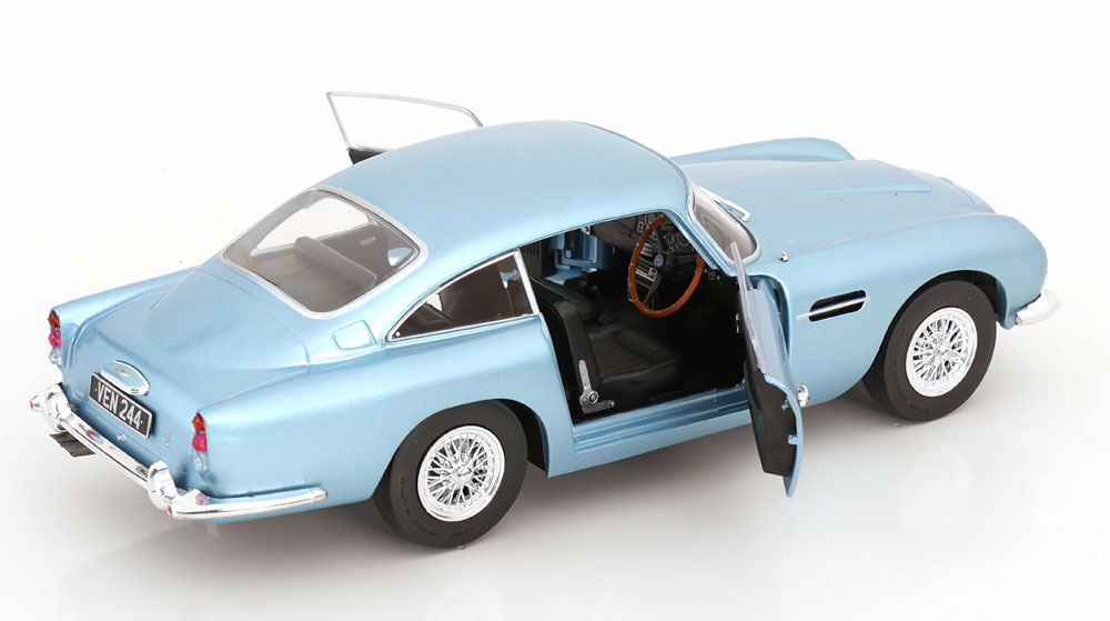 Aston Martin DB5 1964 Light Blue Metallic 1-18 Solido
