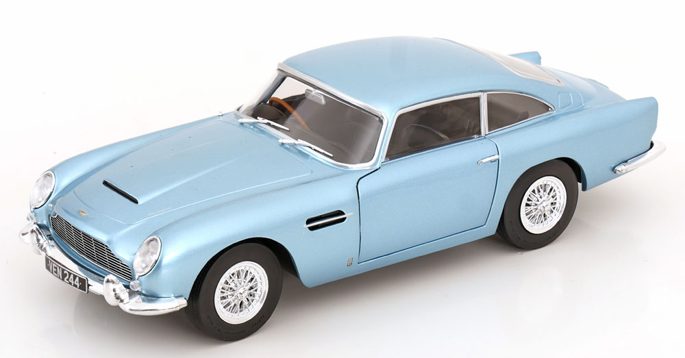 Aston Martin DB5 1964 Light Blue Metallic 1-18 Solido