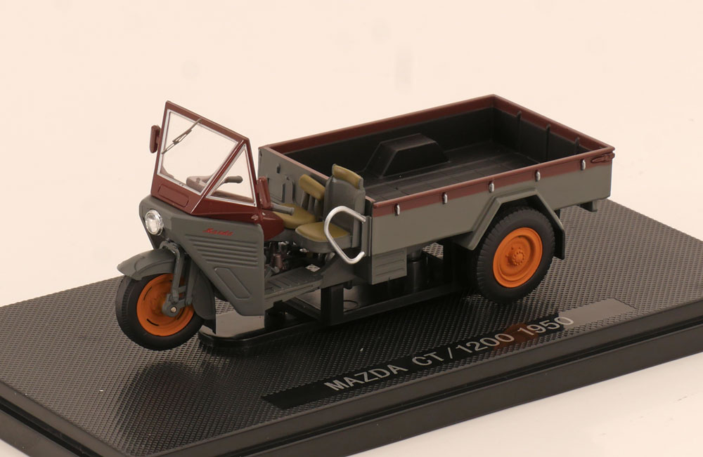 Mazda CT/1200 1950 Open Grijs / Bruin 1-43 Ebbro