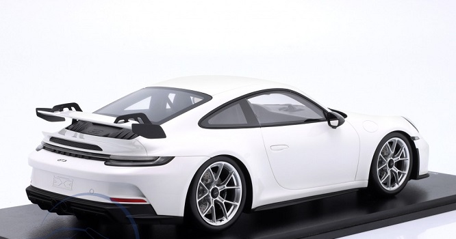 Porsche 911 (992) GT3 2021 Wit Inkl.Vitrinekast 1-12 Schuco (Resin)