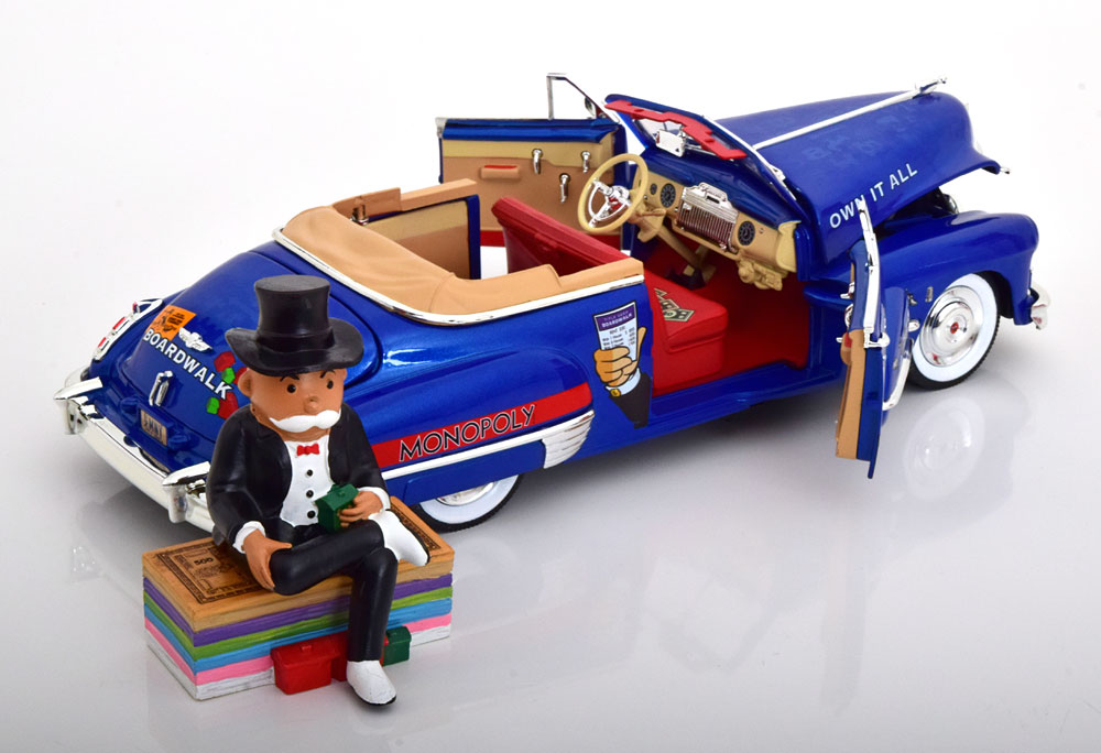 Cadillac Serie 62 Cabriolet 1947 "Monopoly met Figuur" 1-18 Ertl/Autoworld