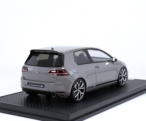 Volkswagen Golf MK VII GTI Clubsport 2017 Nardo Grey 1-18 DNA-Collectibles Limited 150 Pieces (Special Production)