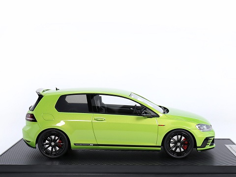 Volkswagen Golf MK VII GTI Clubsport 2017 Viper Green 1-18 DNA-Collectibles Limited 150 Pieces (Special Production)