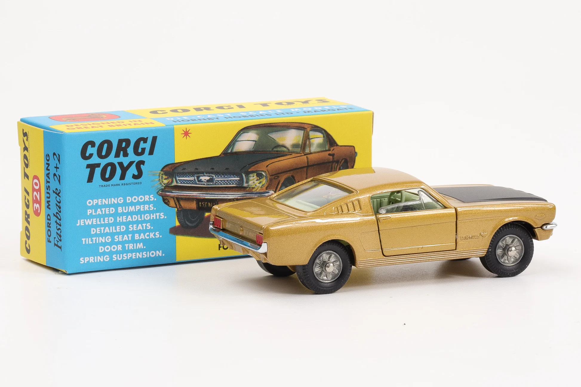 Ford Mustang Fastback Coupe 2+2 Gold & Black 1-43 Corgi Toys